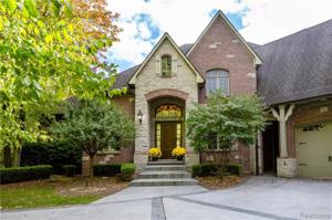 4522 Mapleton Drive