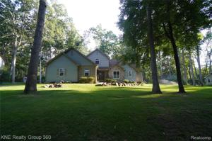 844 EDGEWOOD DR Drive