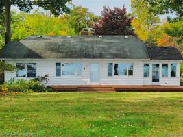 5090/5092 LAKESHORE Road
