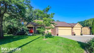 3229 MCDOWELL DR