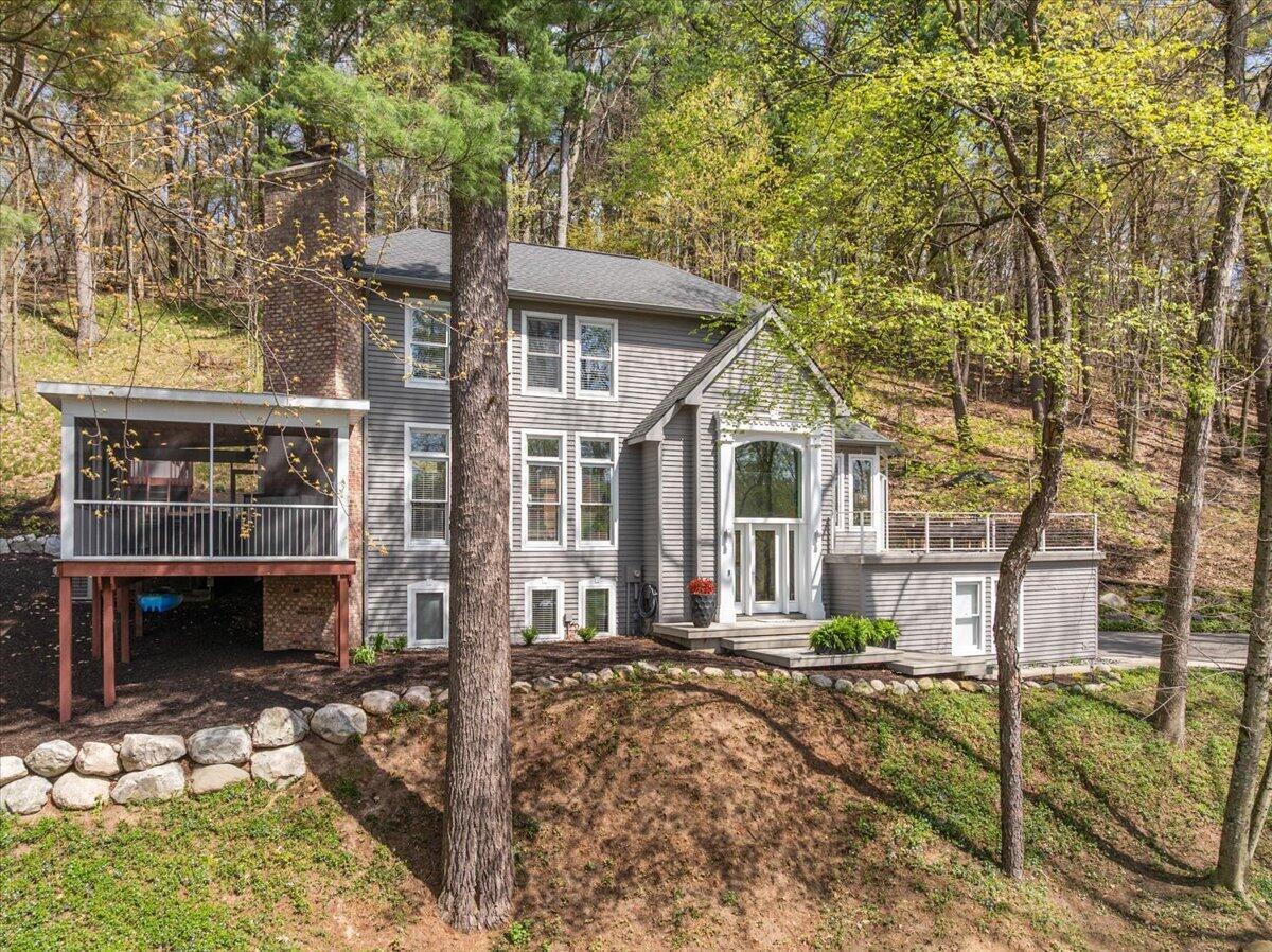 Image 1: 04-1840 Timber Trail Drive-4