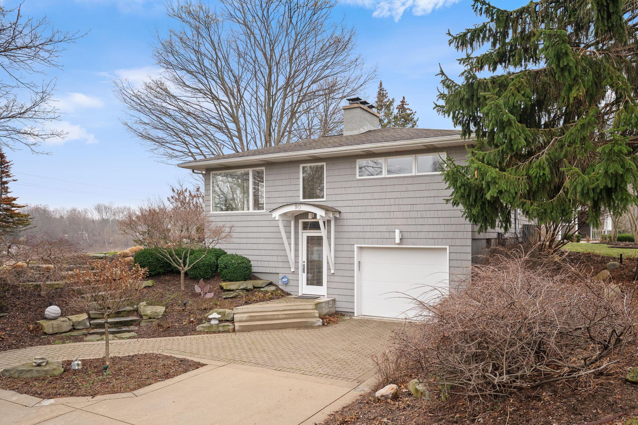 Image 3: 4-web-or-mls-Project_20260308_8962