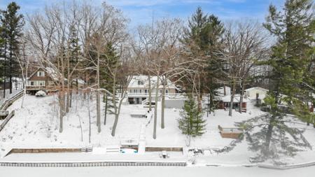 7670 Five Lakes Drive