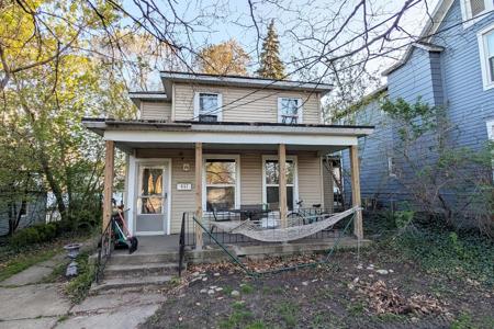 117 NE Leonard