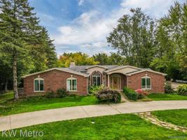 4855 QUARTON Road