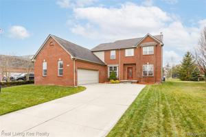 683 BAY POINTE DR Drive