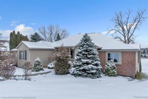 8765 BAYVIEW Court