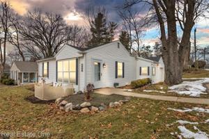 1444 Lakeside Drive