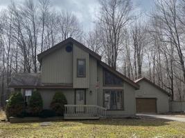 7383 Maplehurst Rd.