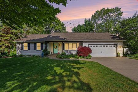 14905 Canary Drive