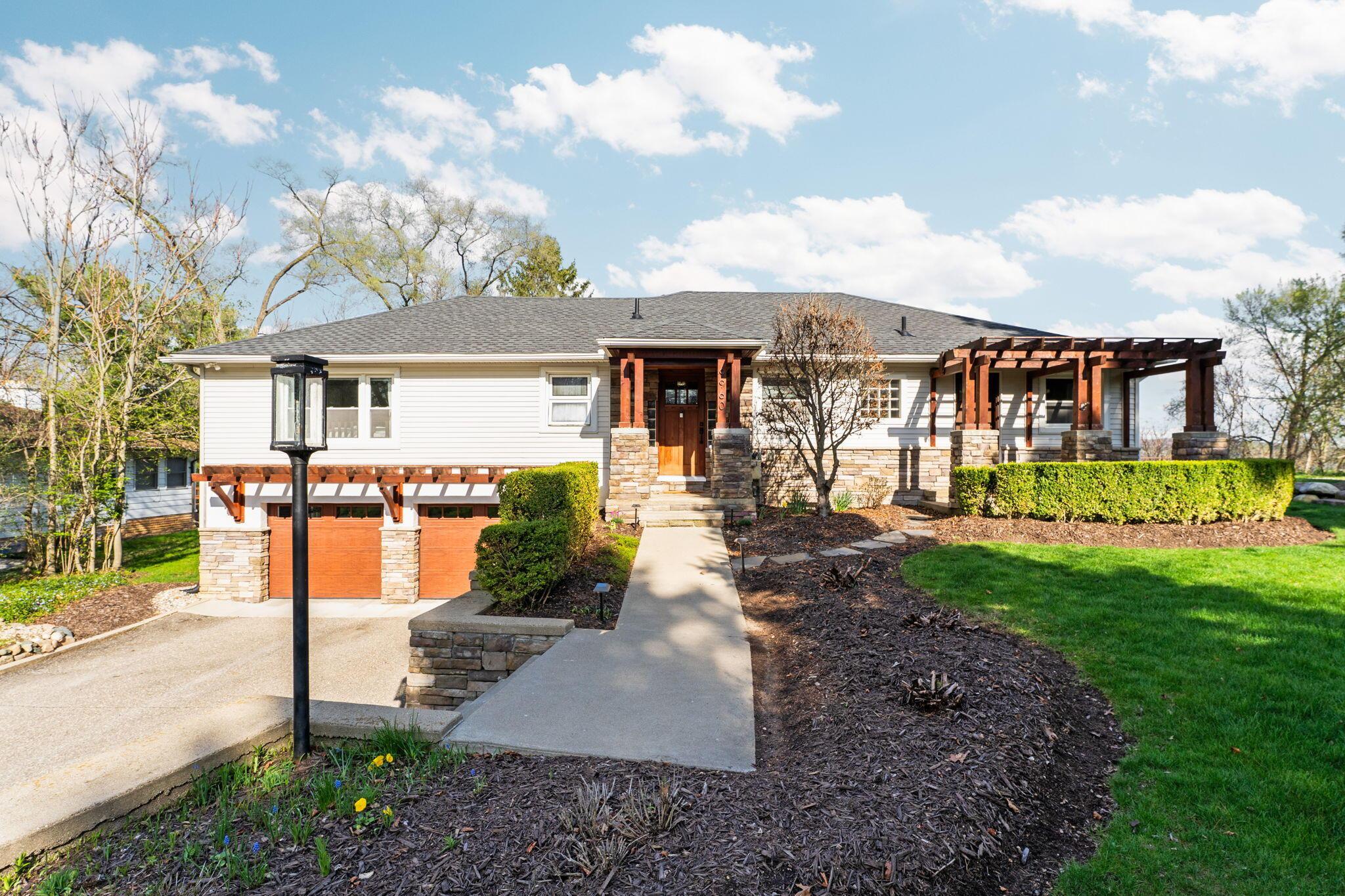 Image 1: 79-web-or-mls-DSC09702