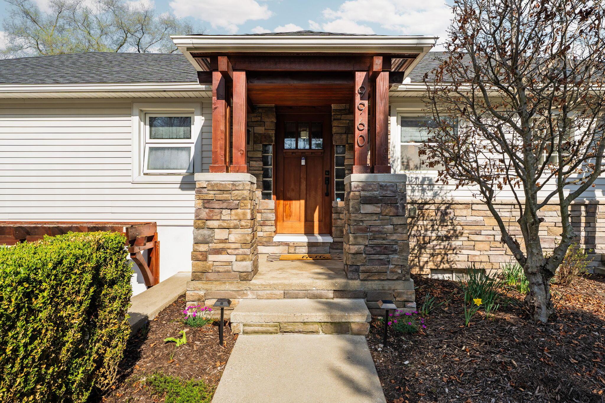 Image 2: 76-web-or-mls-DSC09698