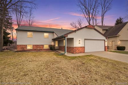 1535 Kings Crown Court