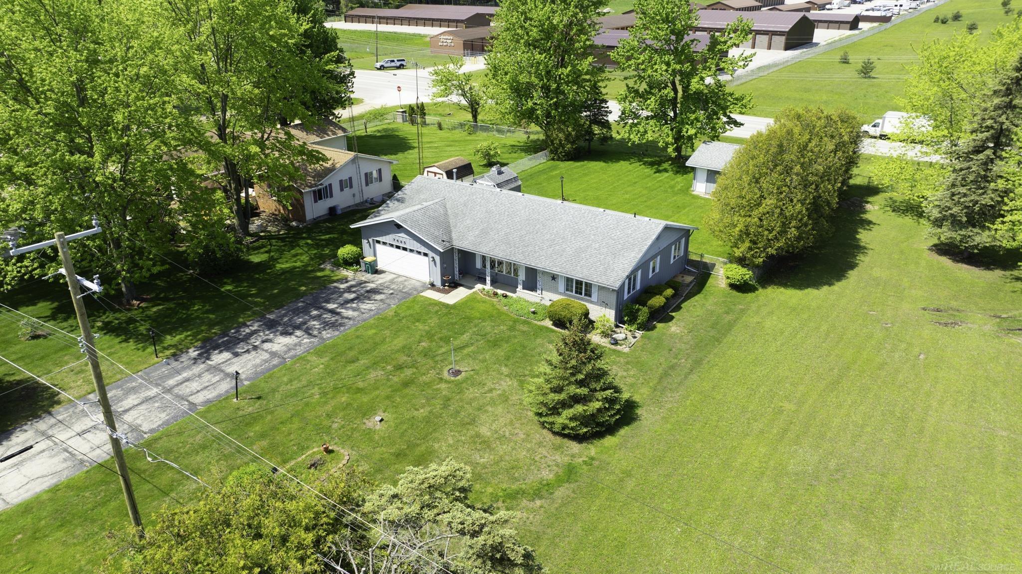 Image 3: Beautiful Ranch