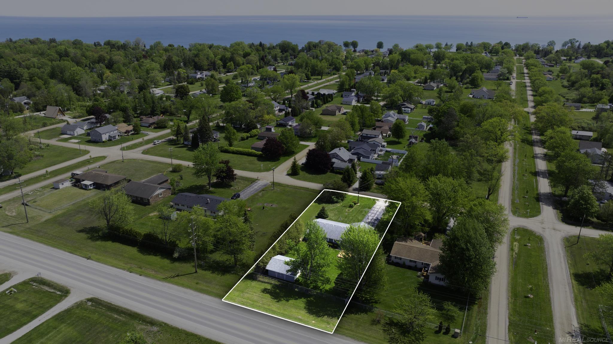 Image 4: Stunning Property