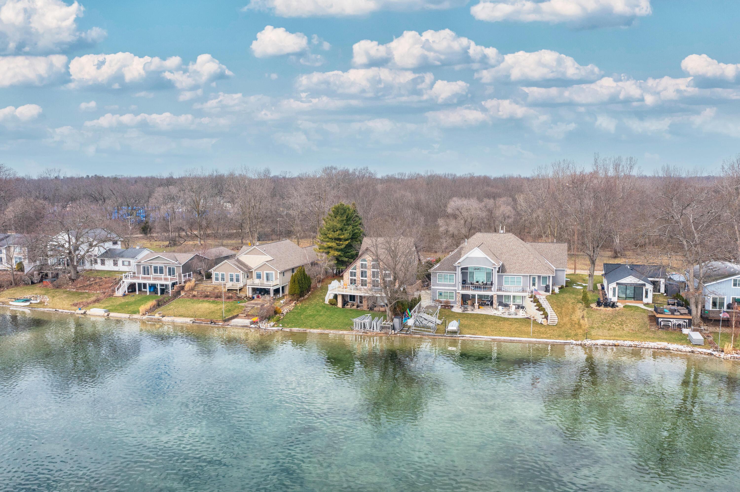 Image 2: Shore_Dr_E_2628_Drone-9
