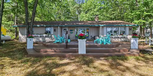 7399 S Lakeshore Drive
