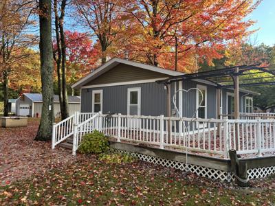 3259 Wolf Lake Drive