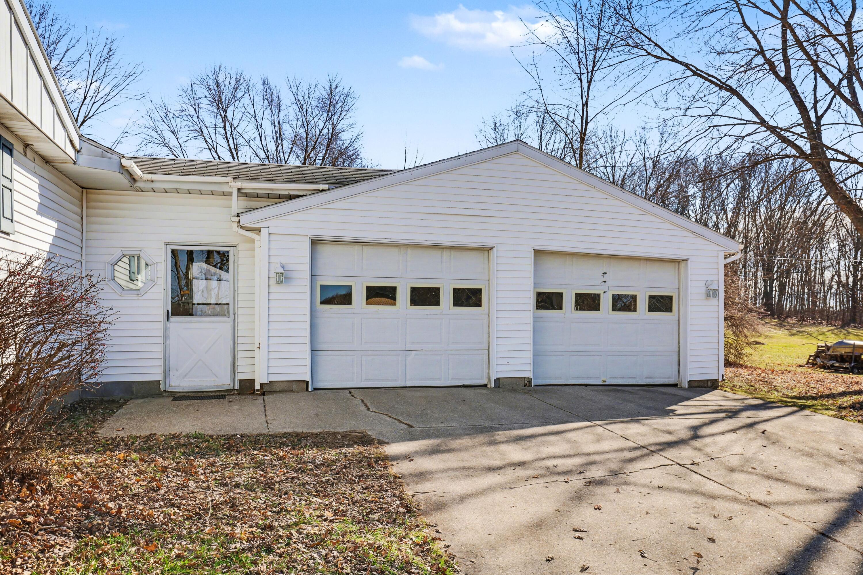 Image 3: 003_file_1592