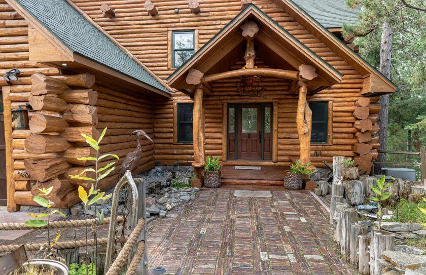 Image 2: _Z9B0823-Enhanced-NR