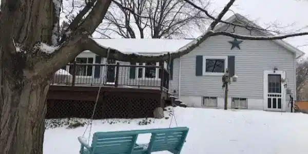 935 PONTIAC Drive