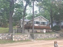 1071 E LONG LAKE