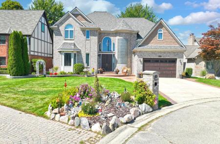 7787 Farnsworth Drive