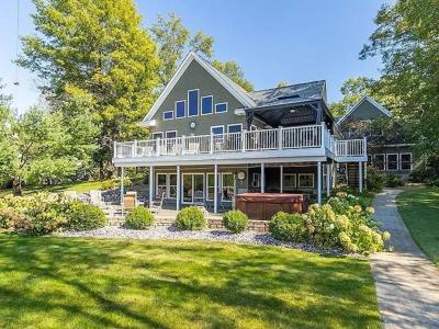3518 E Long Lake Road
