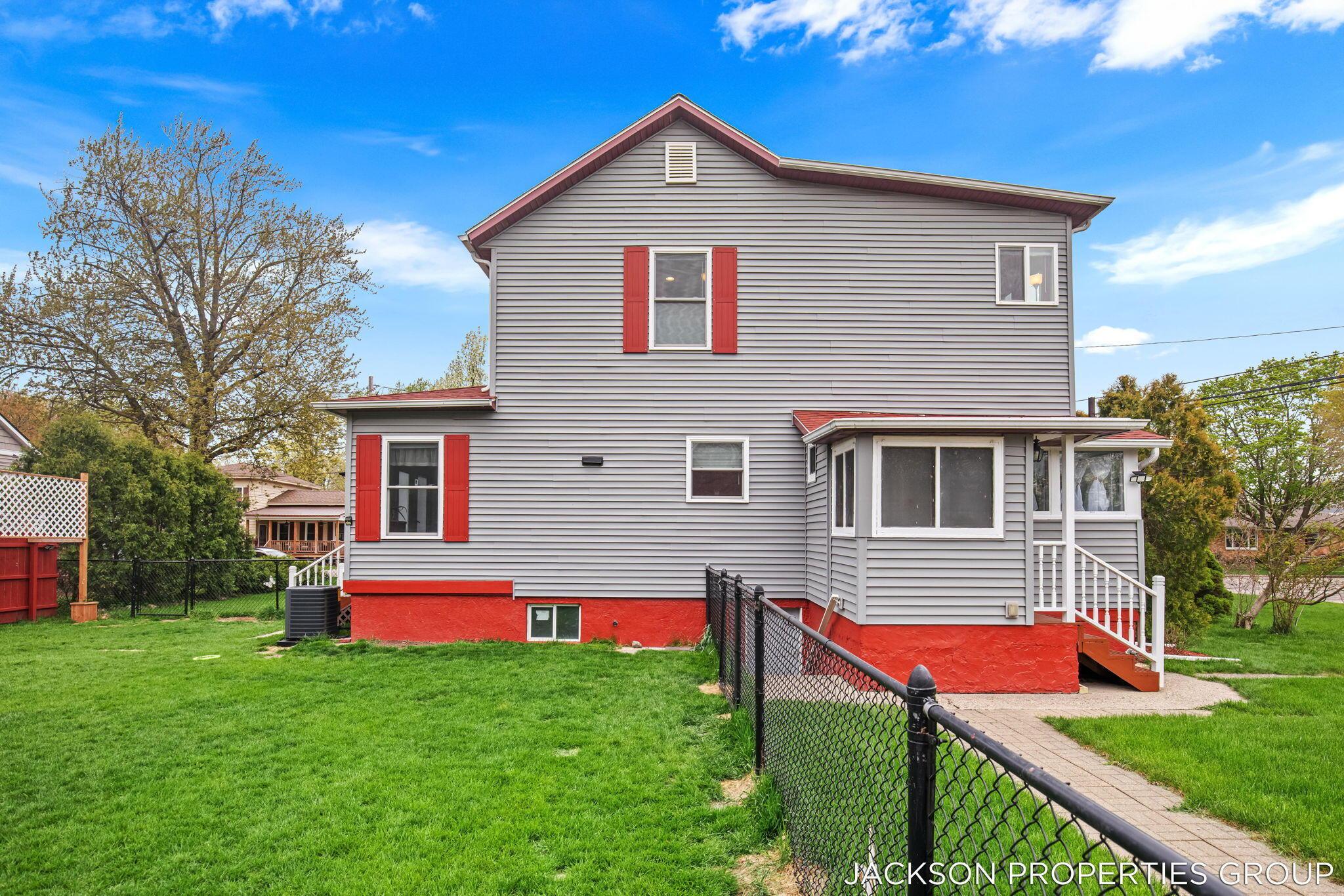 Image 4: 43-web-or-mls-130