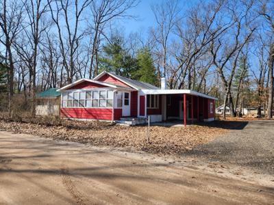 8024 W Hemlock Avenue