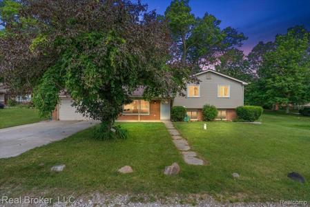 8320 Hillpoint Drive