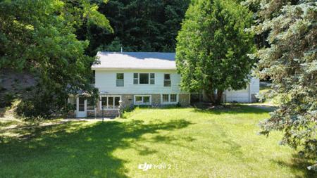 2731 N Lakeshore Drive