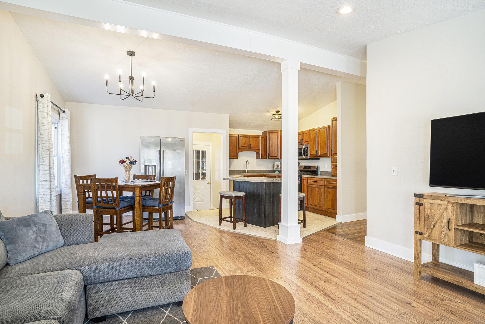 Image 4: 004_file_109