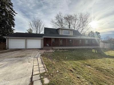6515 Lakeshore Road