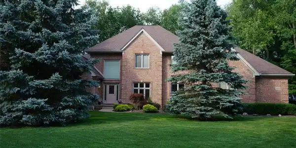 1500 EAGLE N Trail