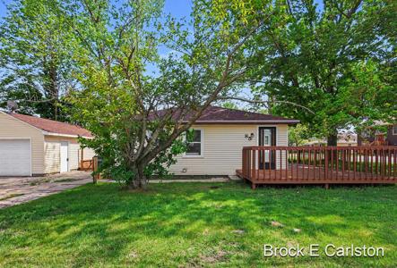 85 Lakeshore Boulevard