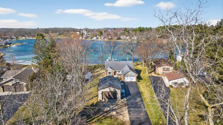 242 Steves Scenic Drive