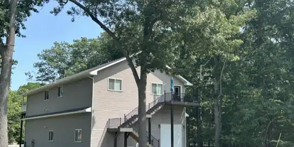 Image 3: home