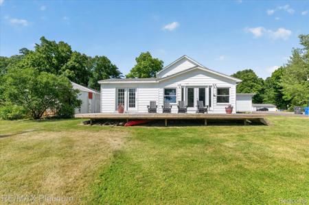 1462 S HUGHES Road