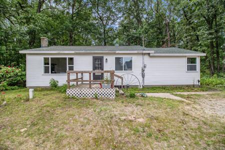 105 S Emerson Lake Road