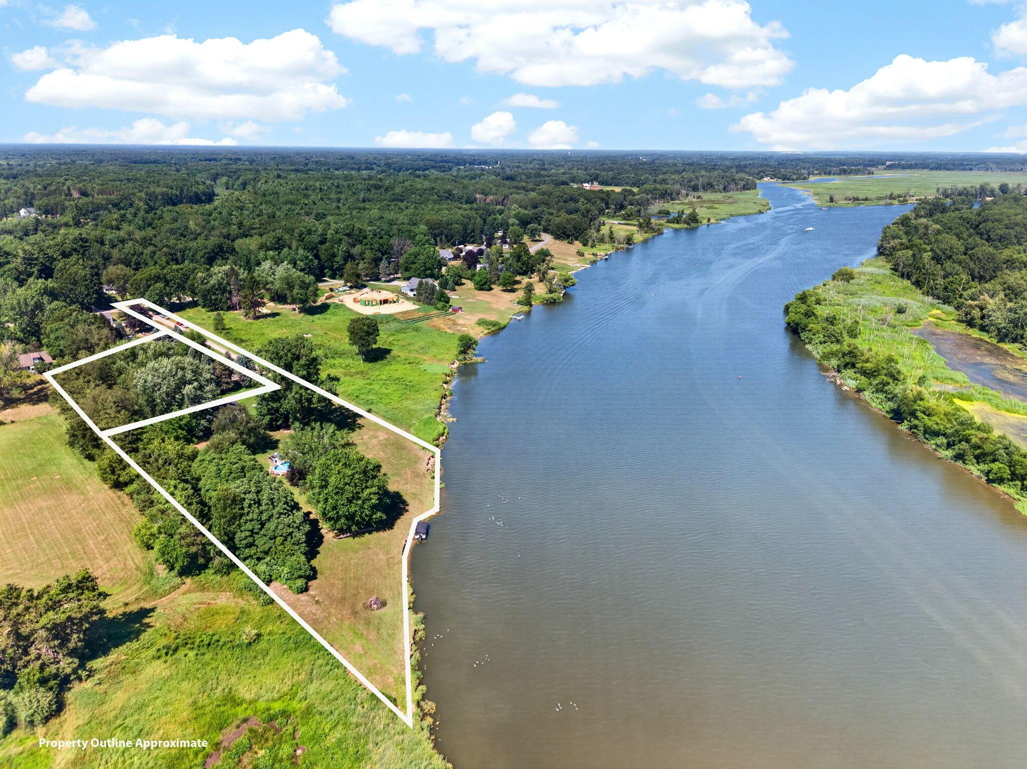 Image 1: 1-web-or-mls-Both Property Outline
