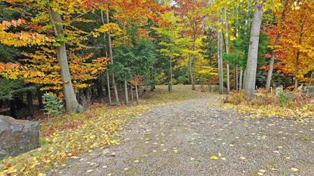 Moon Ridge Road