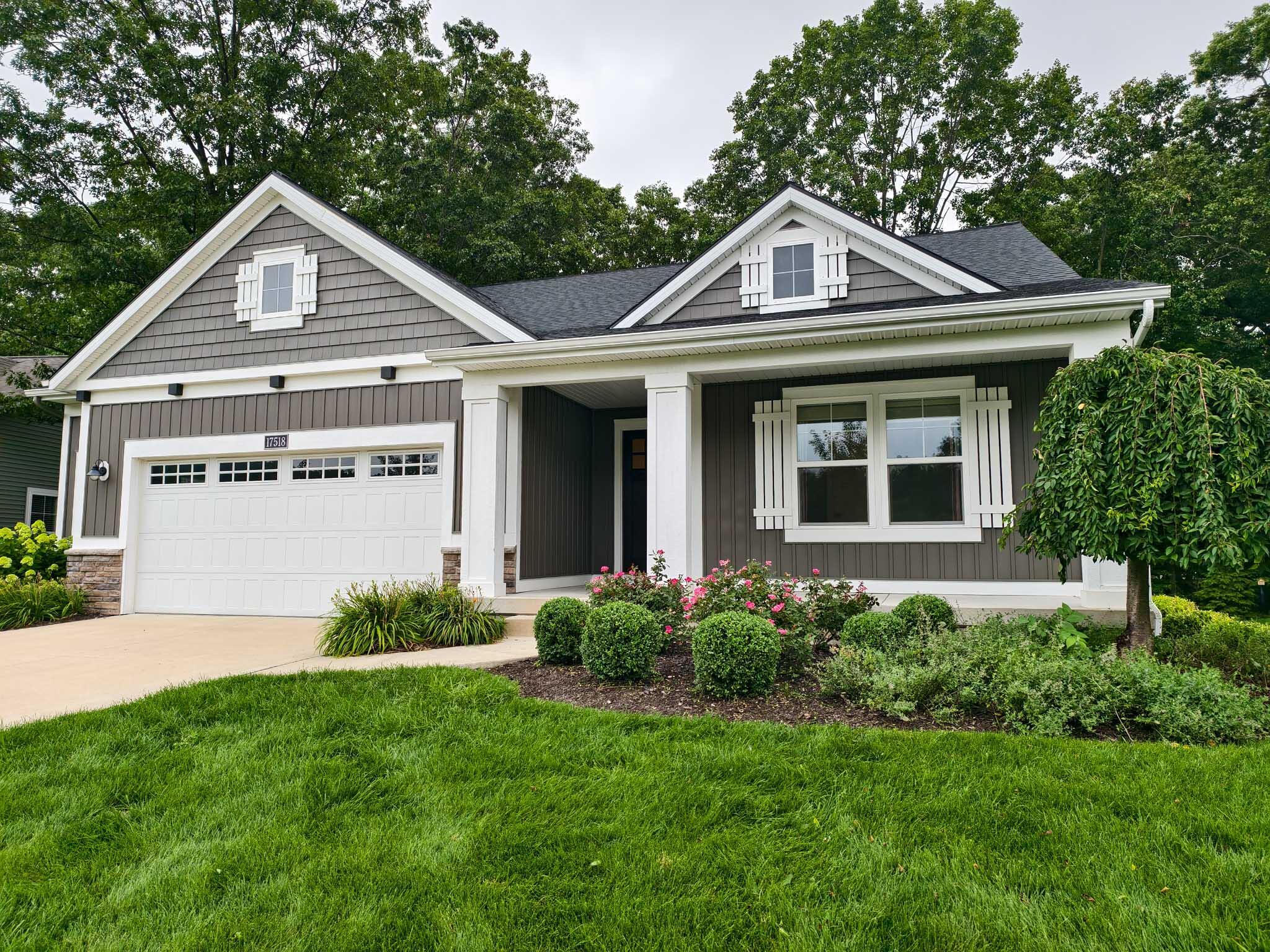 Image 2: 2.FrontView