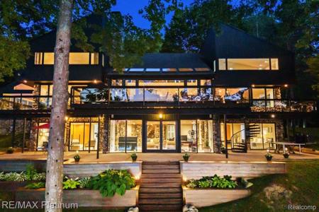 2095 Brighton Shores Trail