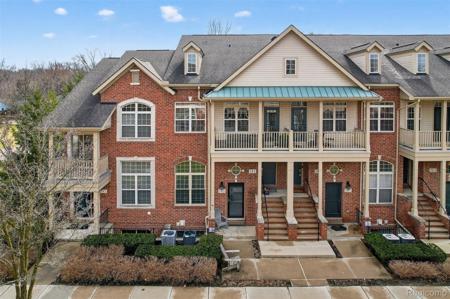 143 E Bay Drive