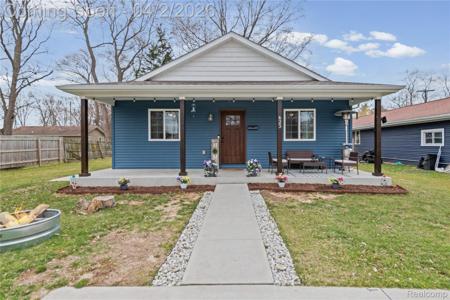 623 Columbia Street