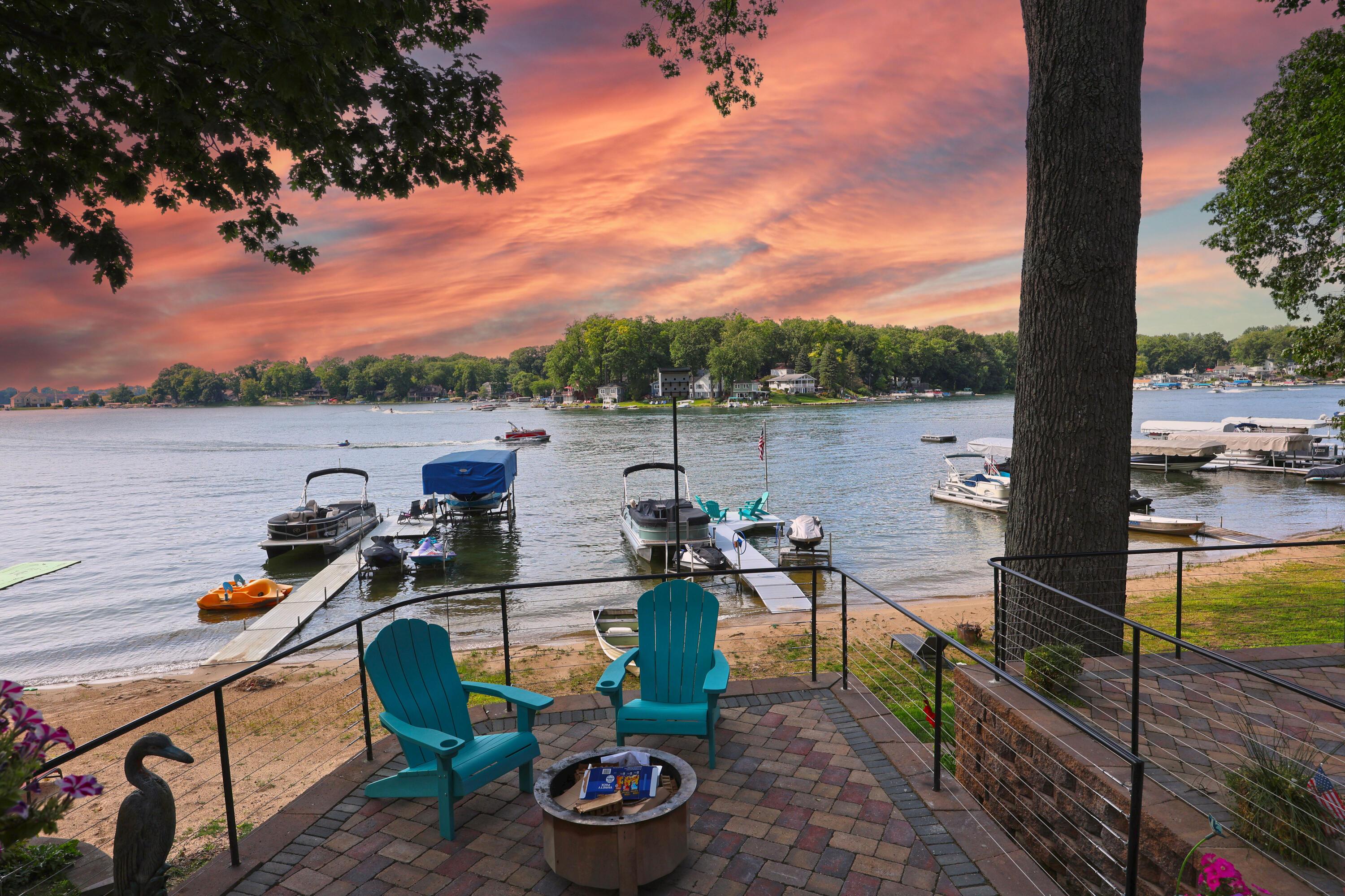 Image 2: Incredible Sunsets