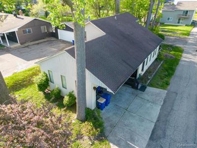 4402 CASS ELIZABETH Road