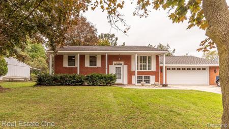 792 LAGUNA Drive