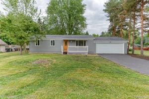 9167 HICKORYWOOD Drive